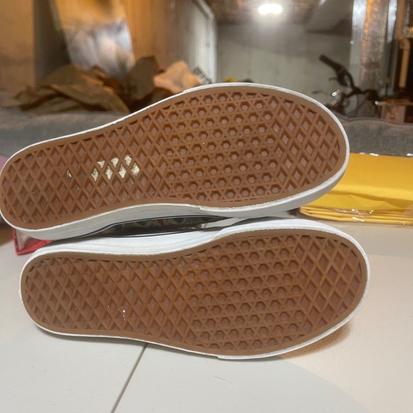 RARE VANS SK8-Hi Royal Blue Multi Colored Floral Pattern Size 7 - Picture 4 of 4